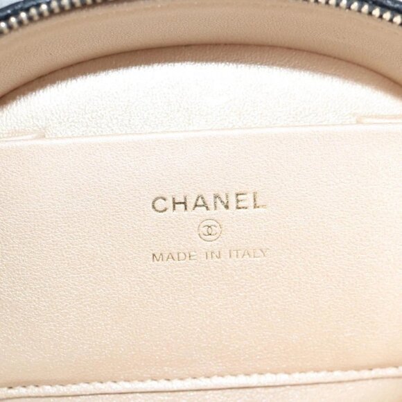 CHANEL Matelasse Pouch Lamb Skin Black Gold CC Auth 132970M - Picture 10 of 16